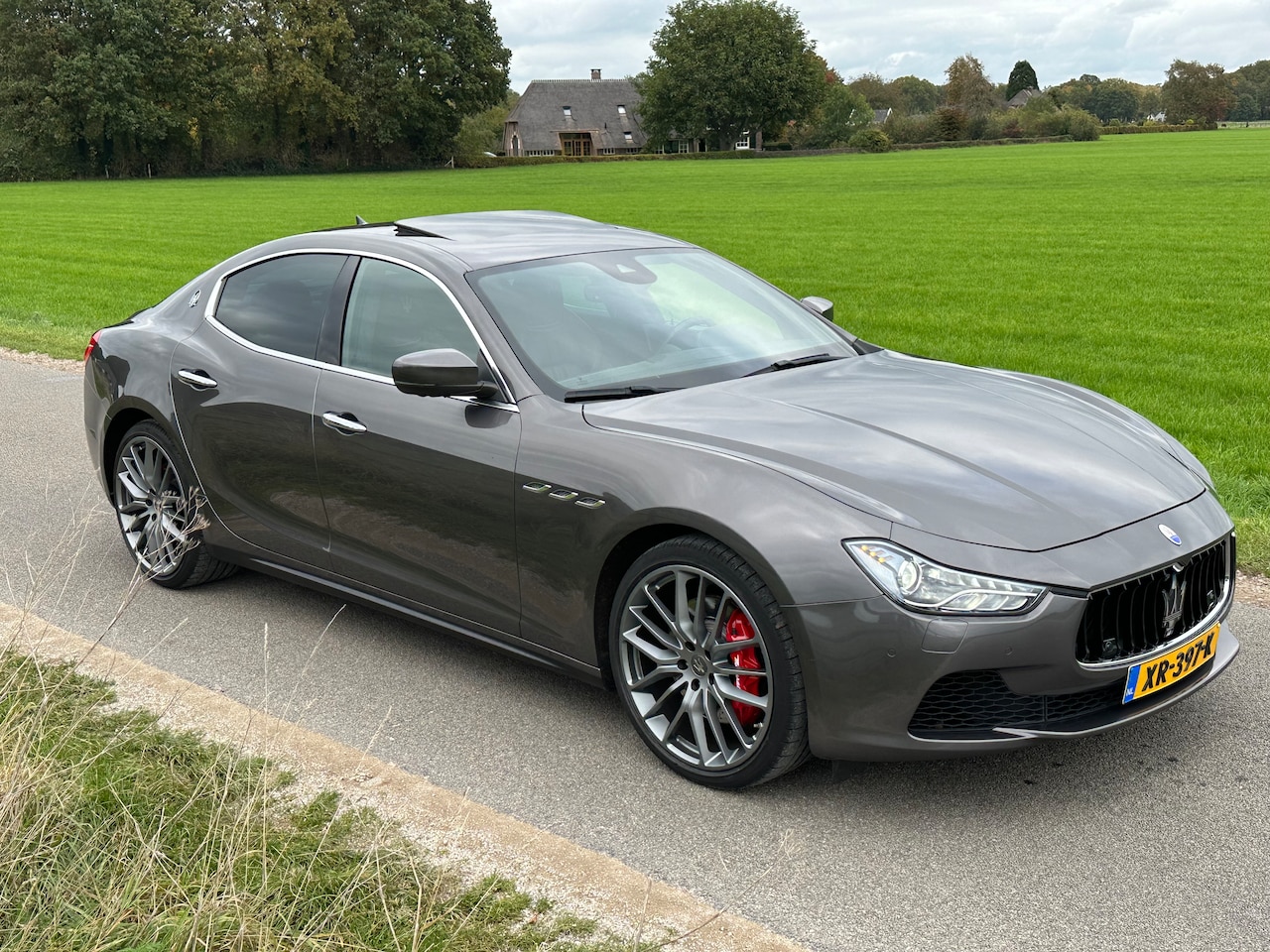 Maserati Ghibli - 3.0 S Q4 411pk | AWD | Keyless | Camera’s | 21” - AutoWereld.nl