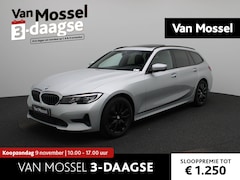 BMW 3-serie Touring - 318i Executive AUTOMAAT | PANORAMADAK | GROOT NAVIGATIE | LEDEREN BEKLEDING | CAMERA | LED