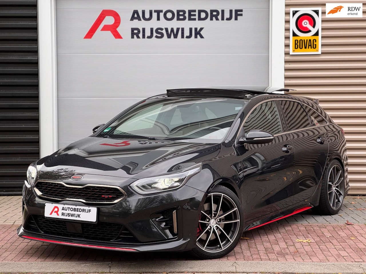 Kia Pro cee'd - 1.6 T-GDI GT Line Pano/Memory/JBl/Camera - AutoWereld.nl