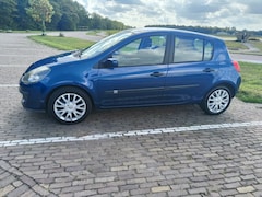 Renault Clio - 1.4-16V Dynamique Luxe