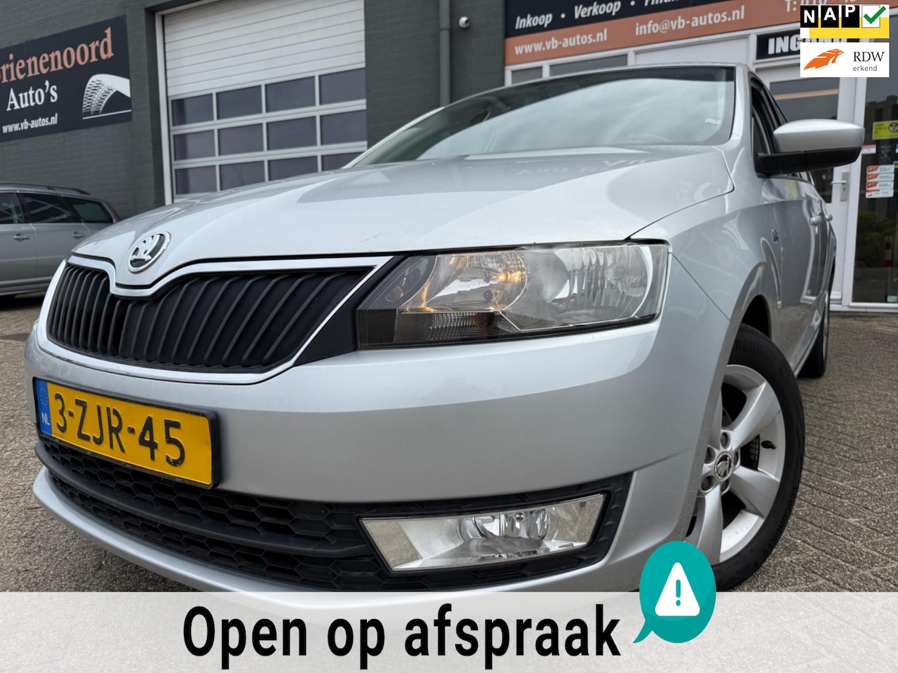 Skoda Rapid - 1.2 TSI Greentech Ambition Businessline met navigatie en bluetooth telefoon media en airco - AutoWereld.nl