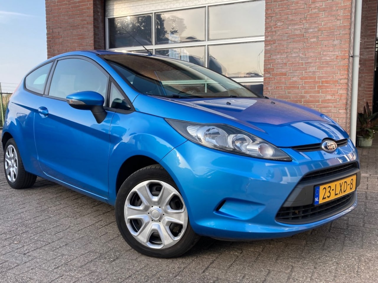 Ford Fiesta - 1e eigenaar, Airco, Nieuwe Distributie en onderhoud - AutoWereld.nl