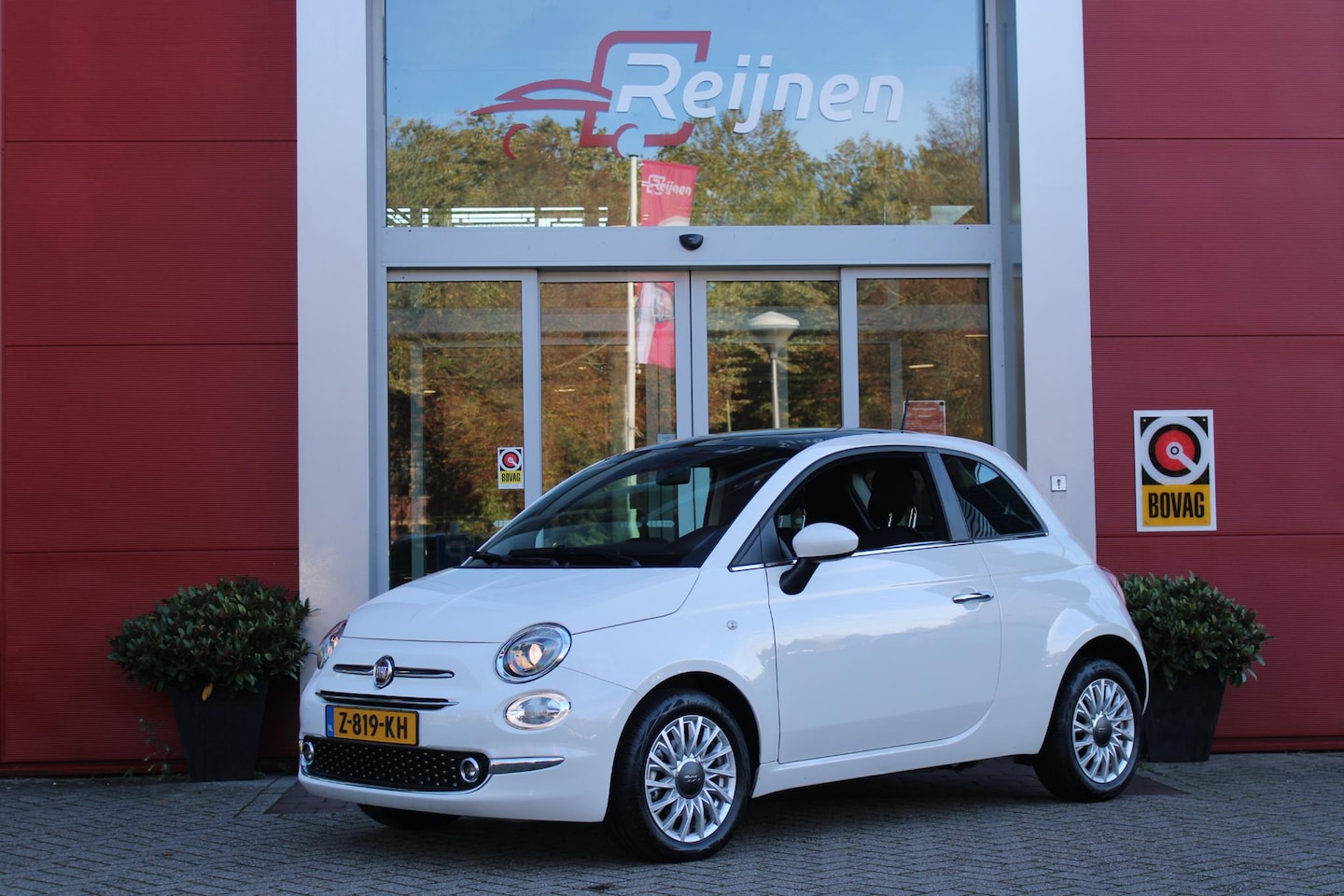 Fiat 500 - 1.0 72PK HYbrid DOLCEVITA FINALE | PANORAMA DAK | APPLE CARPLAY / ANDROID AUTO | ELEKTRISC - AutoWereld.nl