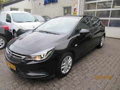 Opel Astra - 1.0 Business+