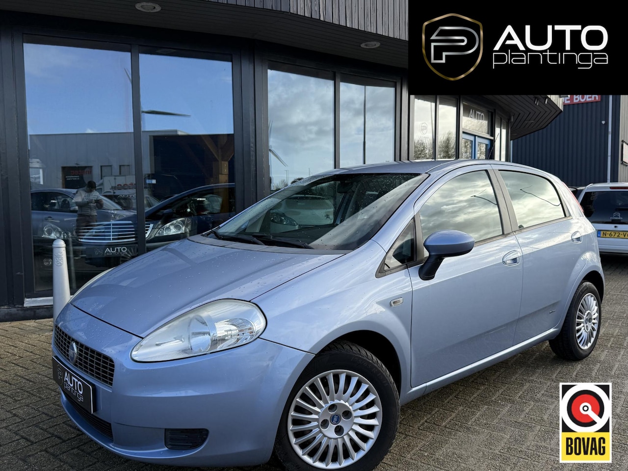 Fiat Grande Punto - 1.4 Dynamic 77PK | AUTOMAAT | NL AUTO | Airco | Lichtmetalen Velgen | - AutoWereld.nl