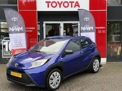 Toyota Aygo X - PLAY NL-AUTO APPLE/ANDROID AUTO CAMERA ADP CRUISE CNTRL AIRCO