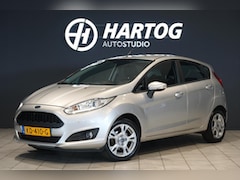 Ford Fiesta - 1.0 Style Ultimate + DEALER ONDERHOUDEN / SENSOREN / NAVIGATIE