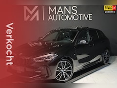 BMW 1-serie - 120i M Sport / PANODAK / KEYLESS / DODEHOEK / STUUR+STOELVERW