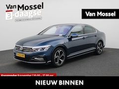 Volkswagen Passat - 1.5 TSI R-Line Business + AUTOMAAT | Stoelverwarming | ACC | Virtual Cockpit | Keyless | A