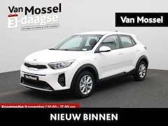 Kia Stonic - 1.2 Easy ISG | LMV | Parkeer sensoren | Navigatie | Camera | Bluetooth | DAB | lage km sta
