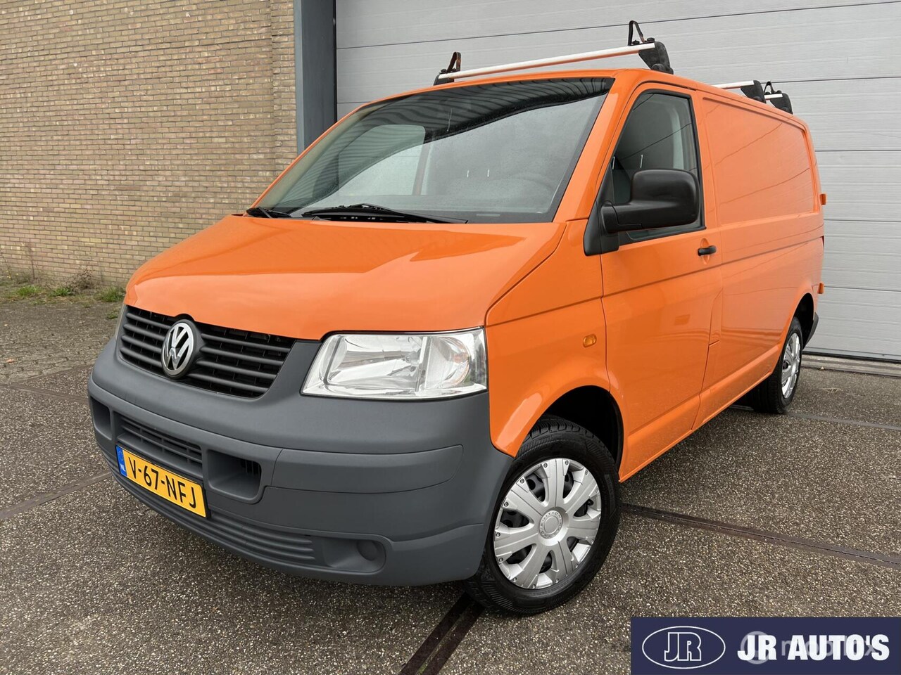 VOLKSWAGEN TRANSPORTER