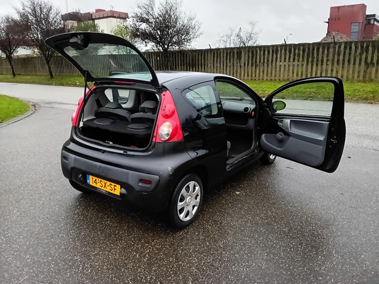 Peugeot 107 - 1.0-12V XS 1.0-12V XS