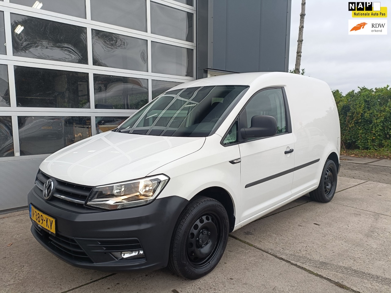 Volkswagen Caddy - 2.0 TDI L1H1 BMT Comfortline dsg automaat - AutoWereld.nl