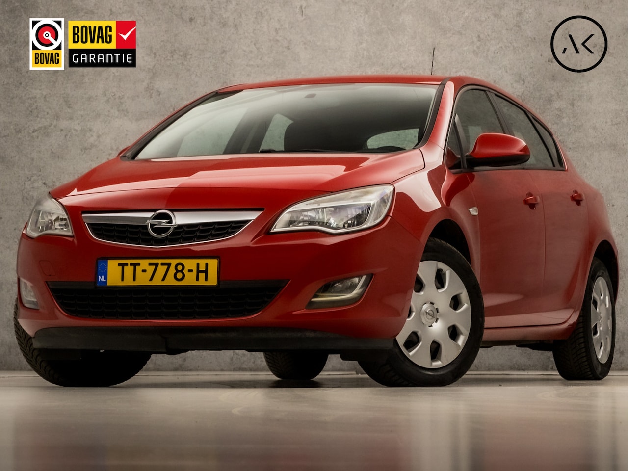 Opel Astra - 1.4 Sport (5 DEURS, AIRCO, BLUETOOTH, SPORTSTOELEN, NIEUWE APK, NIEUWSTAAT) - AutoWereld.nl