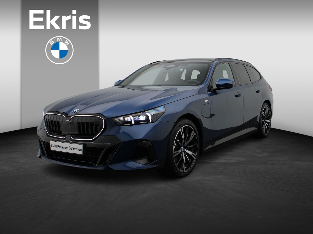 BMW 5-serie Touring - 530e M Sportpakket Pro | Innovation Pack | Travel Pack | Comfort Pack | Stuurwielrand Verw - AutoWereld.nl