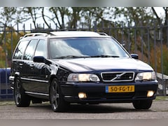 Volvo V70 - 2.4 R AWD 265PK Ortigineel NL Auto. UNIEK!