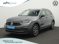 Volkswagen Tiguan - 1.5 TSI 131 pk Life | LED koplampen | Trekhaak | Achteruitrijcamera | Carplay | Keyless |