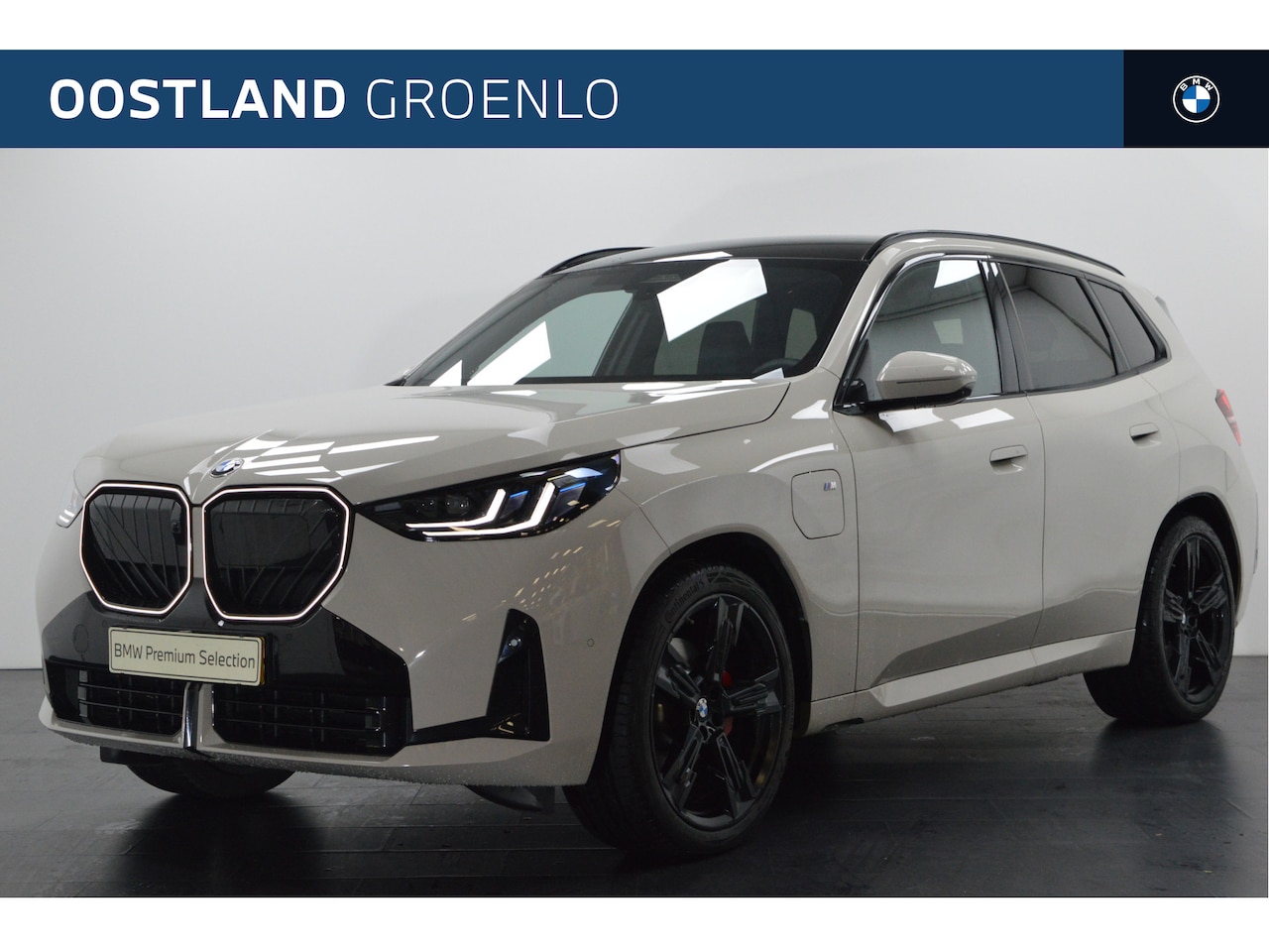 BMW X3 - 30e xDrive M Sport Automaat / Panoramadak / Trekhaak / Sportstoelen / Parking Assistant Pr - AutoWereld.nl
