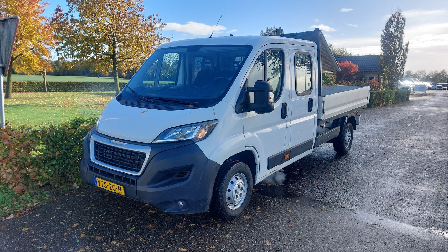 Peugeot Boxer - 335 2.2 BlueHDi 140 L3 Pro DC AIRCO BJ 2020 motor defect - AutoWereld.nl
