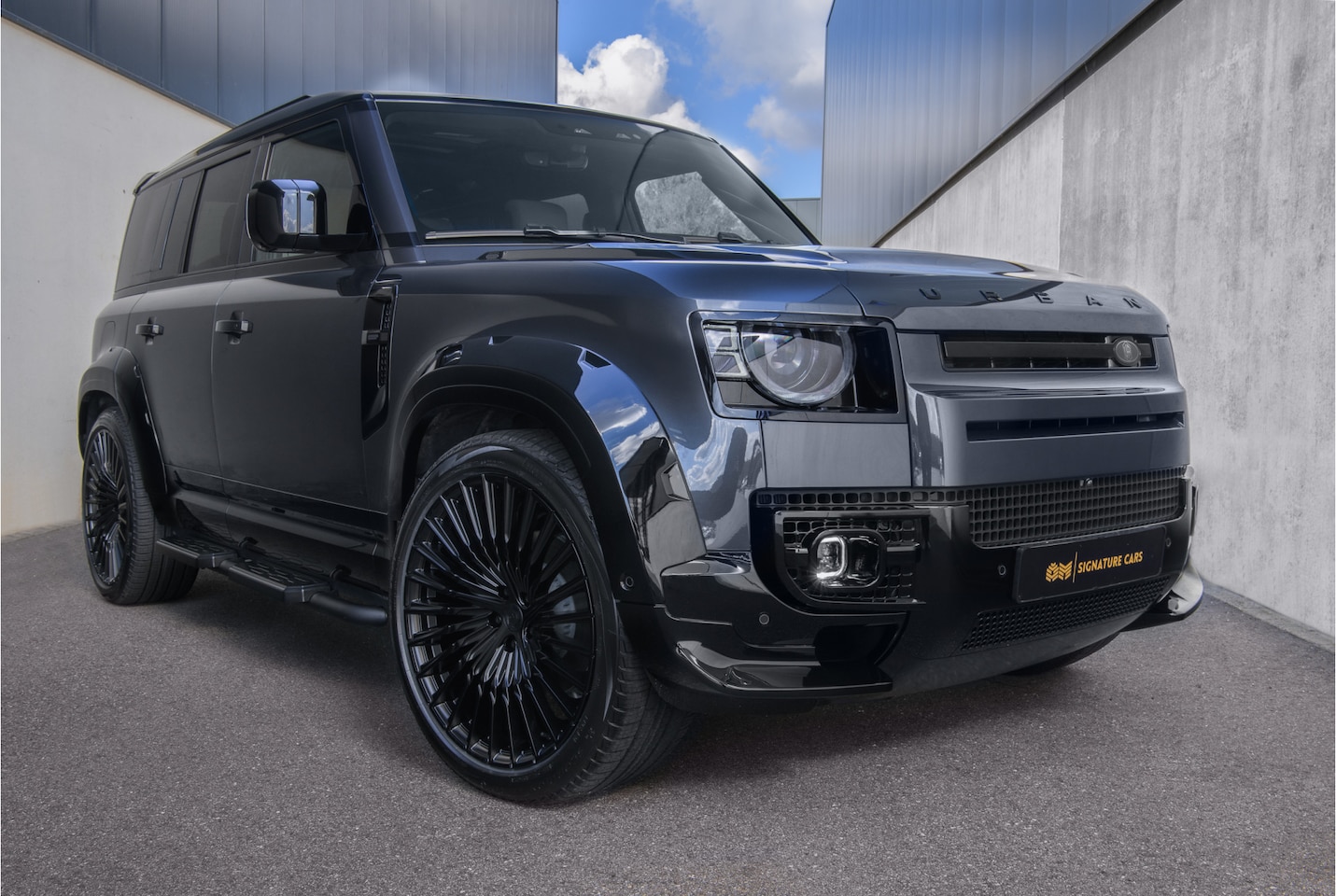 Land Rover Defender 110 - 2.0 P300e 110 X-Dynamic HSE Urban Wide Track Stoelverwarming | Stoelverkoeling | Stuurverw - AutoWereld.nl