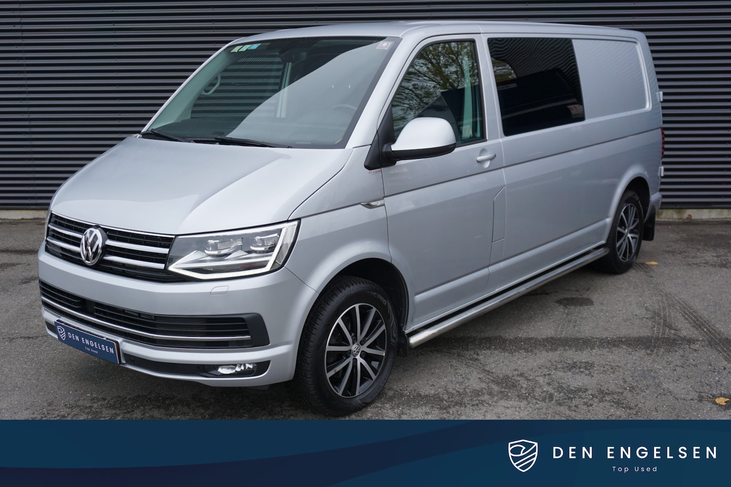 Volkswagen Transporter - 28 | L2H1 | 150 PK DSG | ACC | Camera | Stoelverwarming | Trekhaak | Voorruitverwarming - AutoWereld.nl