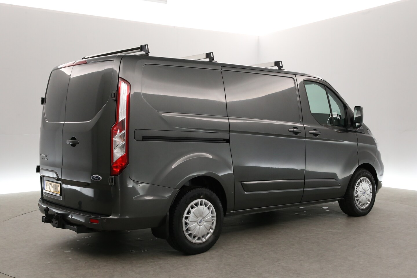Ford Transit Custom - 280 2.0 TDCI 170PK L1H1 | Automaat | Airco | Cruise | 3-Zits | Camera | Trekh. | Carplay - AutoWereld.nl