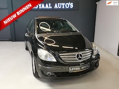 Mercedes-Benz B-klasse - 200 Turbo AMG uitvoering | 193 PK | AUT | PANO | AIRCO | PDC | STOEL.VERW | APK