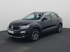 Volkswagen T-Roc - 1.5/150PK TSI Style · Apple/Android Car Play · Navigatie · Camera + Parkeersensoren · Trek