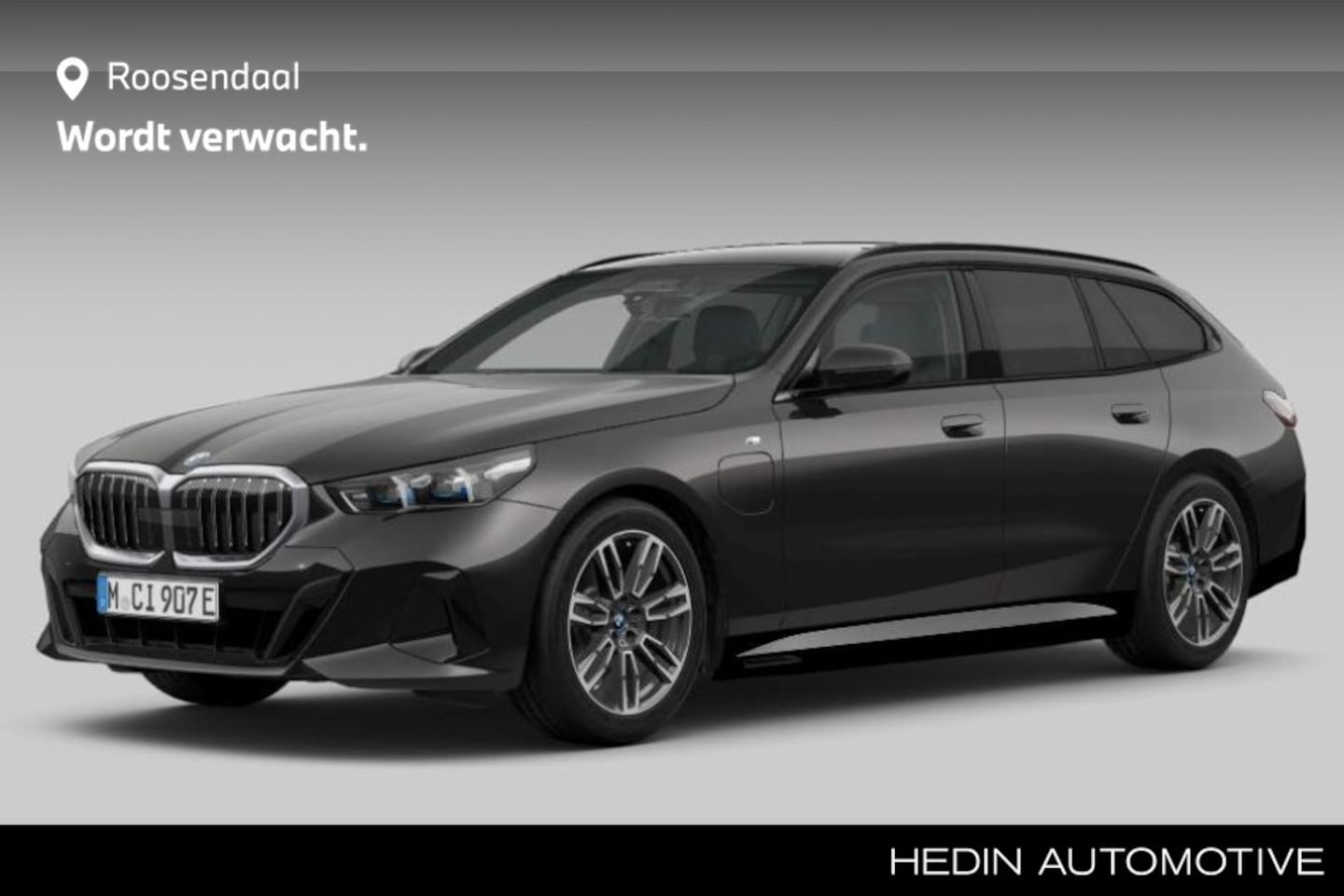 BMW 5-serie Touring - 530e M-Sport | Camera | Stoelverwarming | Glazen panoramadak | Trekhaak | - AutoWereld.nl