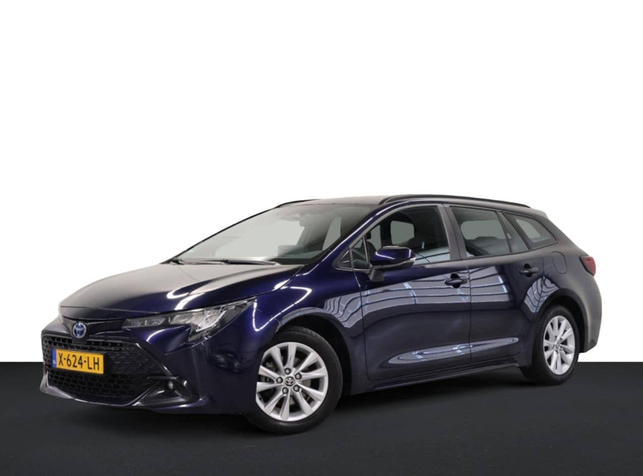 Toyota Corolla Touring Sports - Hybrid 140 Active - AutoWereld.nl
