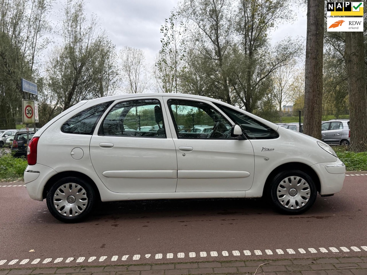 Citroën Xsara Picasso - 1.6i-16V Image AIRCO!APK2026!KOOPJE!2010! - AutoWereld.nl