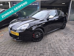 Alfa Romeo Giulietta - 1.4 T Distinctive | 1E EIGENAAR | 12MND GARANTIE | TREKHAAK | NAVI | CRUISE