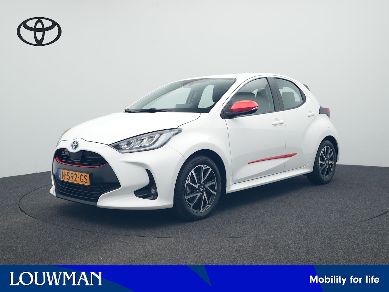 Toyota Yaris - 1.5 Hybrid Dynamic | Achteruitrijcamera | Apple Carplay/ Android Auto | - AutoWereld.nl