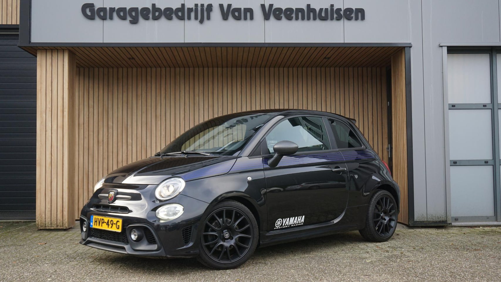Abarth 595 - 1.4 T-Jet 165pk Monster Energy Yamaha *Gelimiteerde oplage One off 2000* Virtual Cockpit R - AutoWereld.nl
