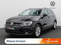 Volkswagen Tiguan - 1.5 TSI Comfortline 130PK Trekhaak, Alarm, Navi, PDC voor en achter, 17" LM Velgen