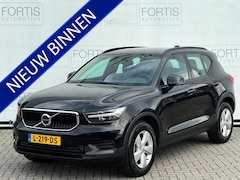 Volvo XC40 - 1.5 T2 Momentum Core NL AUTO | DEALER ONDERH | WEGKLAPBARE TREKHAAK | CAMERA | CARPLAY |