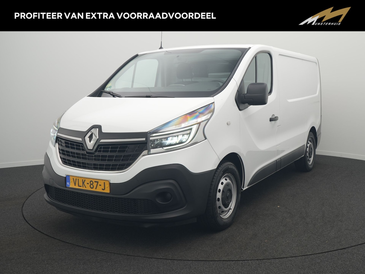Renault Trafic - 2.0 dCi 145 T29 L1H1 Comfort - Complete kastinrichting! - Automaat - Trekhaak - Achteruitr - AutoWereld.nl