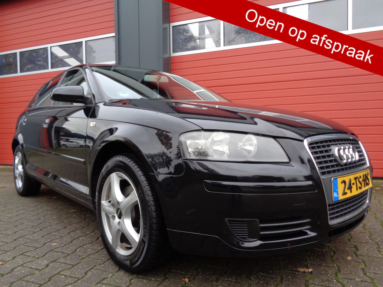 Audi A3 Sportback - 1.6 Attraction 102PK Clima Cruise LMV 151DKm NAP NL-Auto - AutoWereld.nl