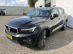Volvo XC40 - B3 | 19" | Elek.verst.voorstoelen | Pixel LED | Camera|PAS V/A
