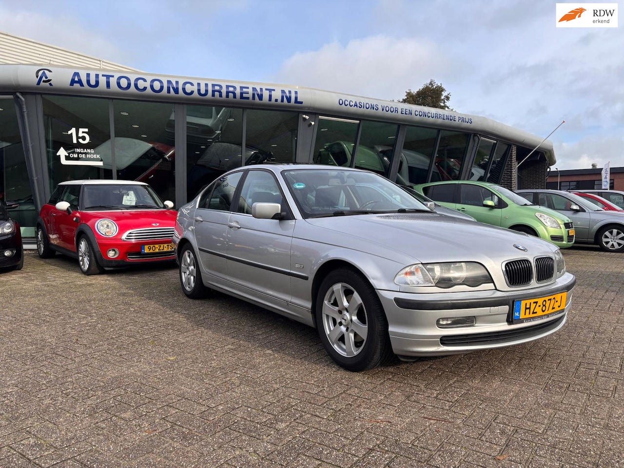 BMW 3-serie - 320 i 320i, Automaat, Dakje, Inruil mogelijk. - AutoWereld.nl