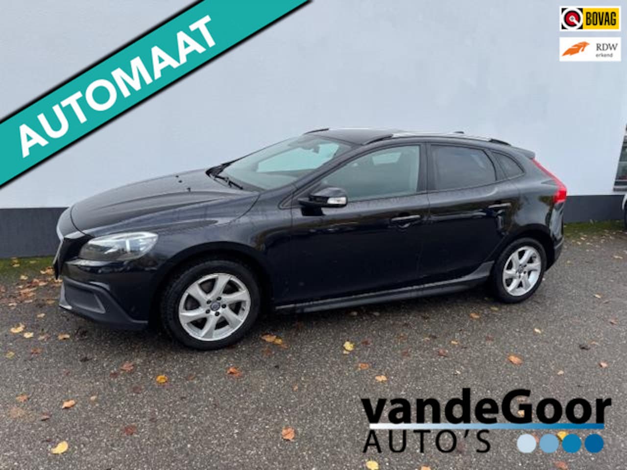 Volvo V40 Cross Country - 1.6 D2 Momentum 1.6 D2 Momentum, '15, aut., airco, navi, cruise, keurige auto ! - AutoWereld.nl