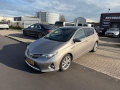 Toyota Auris - 1.8 Hybrid Lease