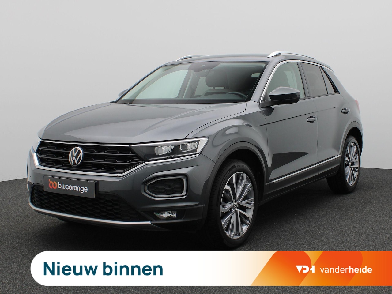 Volkswagen T-Roc - 1.5 TSI Sport 150PK DSG Achteruitrijcamera, Alarm, Trekhaak, Virtual Cockpit, Elektr. Acht - AutoWereld.nl