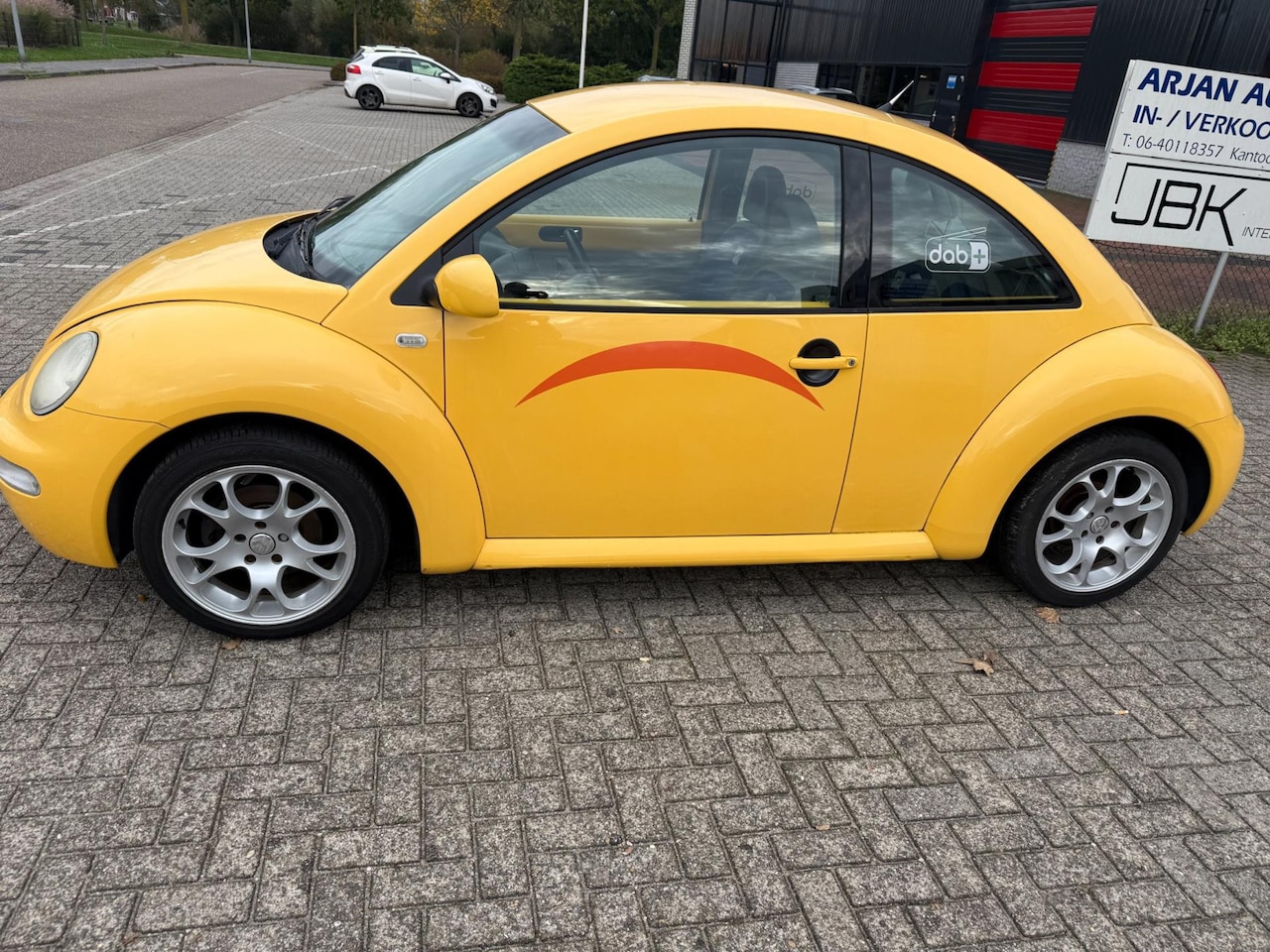 Volkswagen New Beetle - 1.6 - AutoWereld.nl