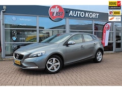 Volvo V40 - 2.0 T2 Momentum