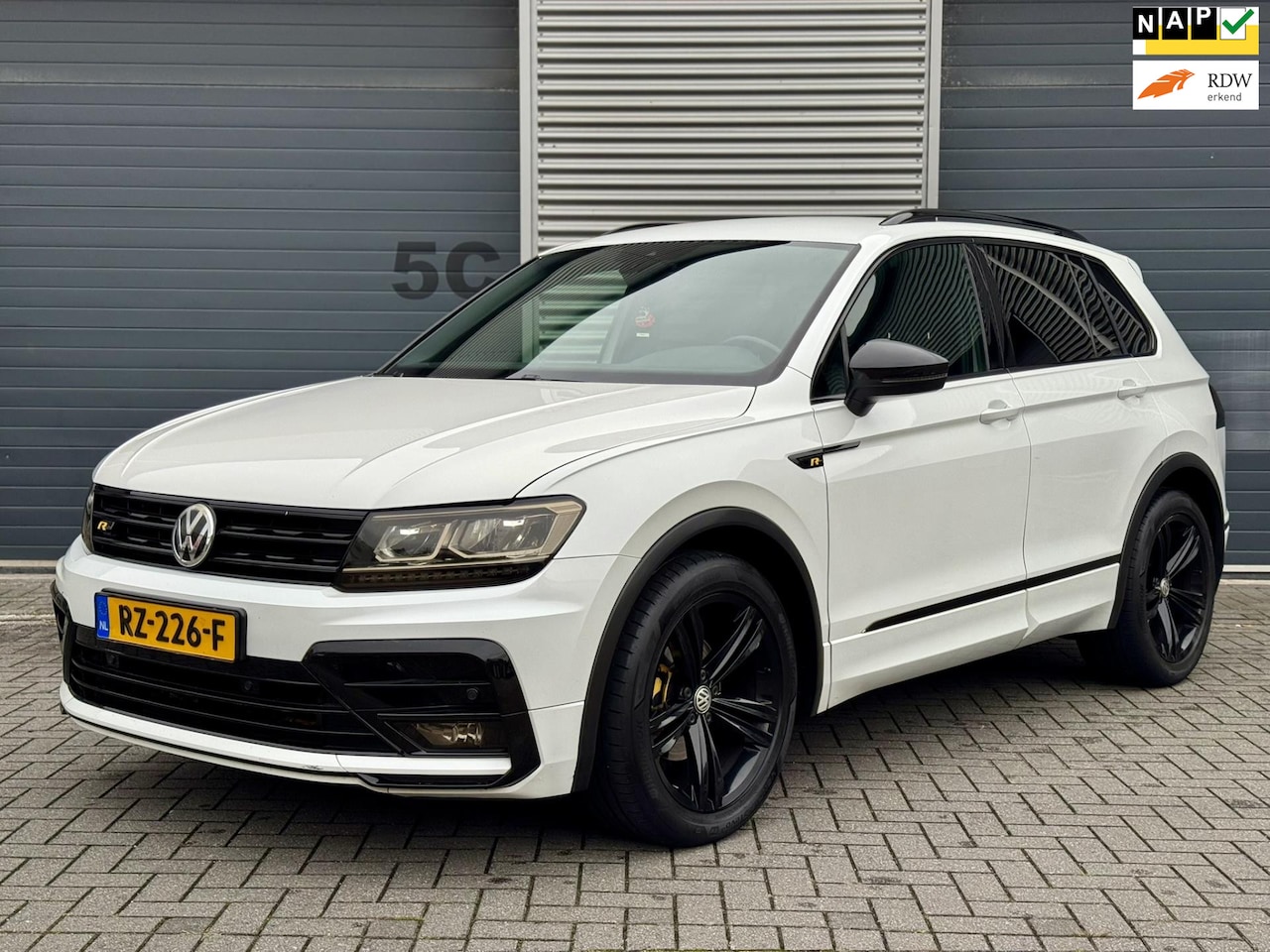Volkswagen Tiguan - 2.0 TDI R-LINE Business DSG/VIRTUEL/LED - AutoWereld.nl