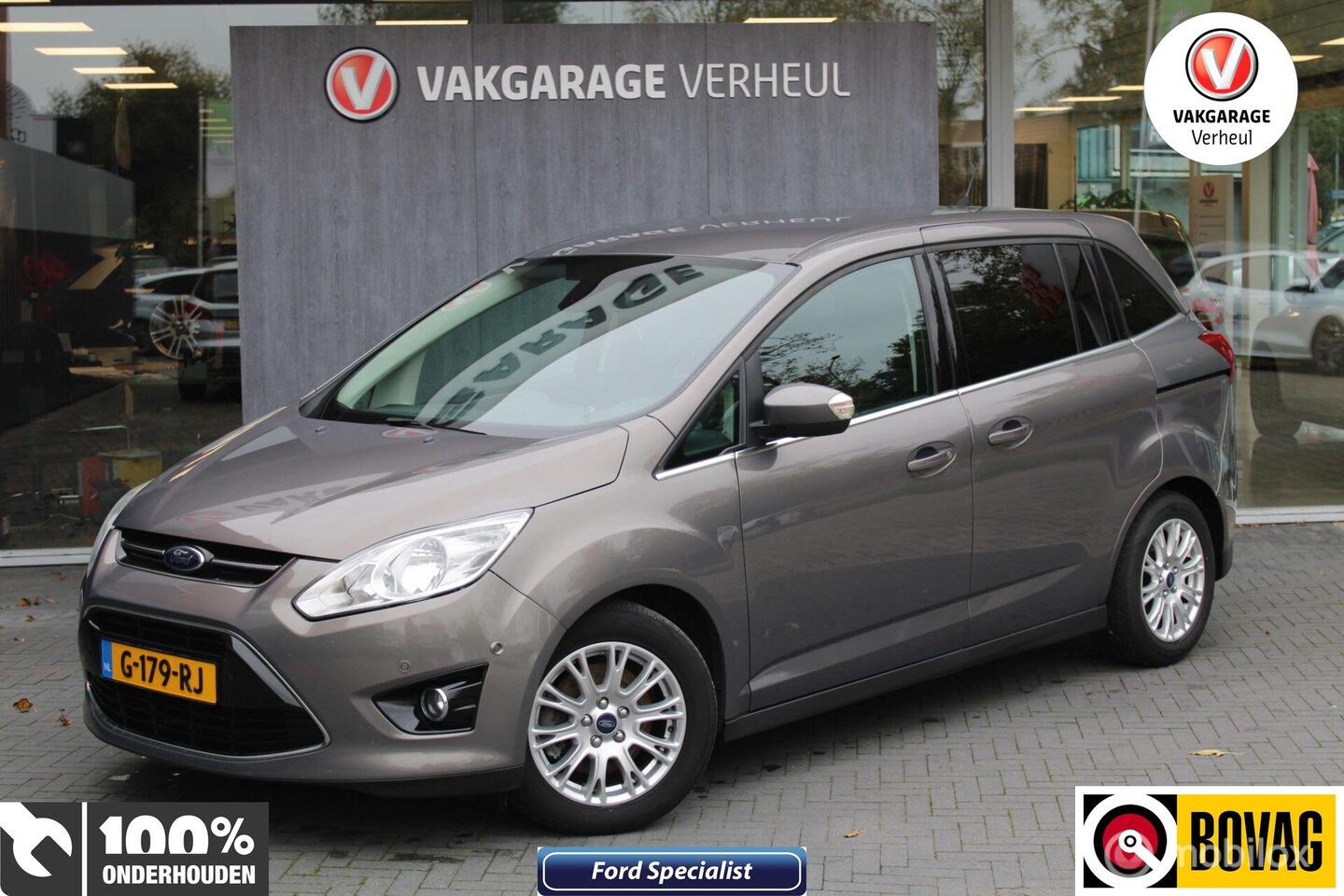 Ford Grand C-Max - 1.0 Ambiente|7 Zits|Navi|Trekhaak|Boekjes - AutoWereld.nl