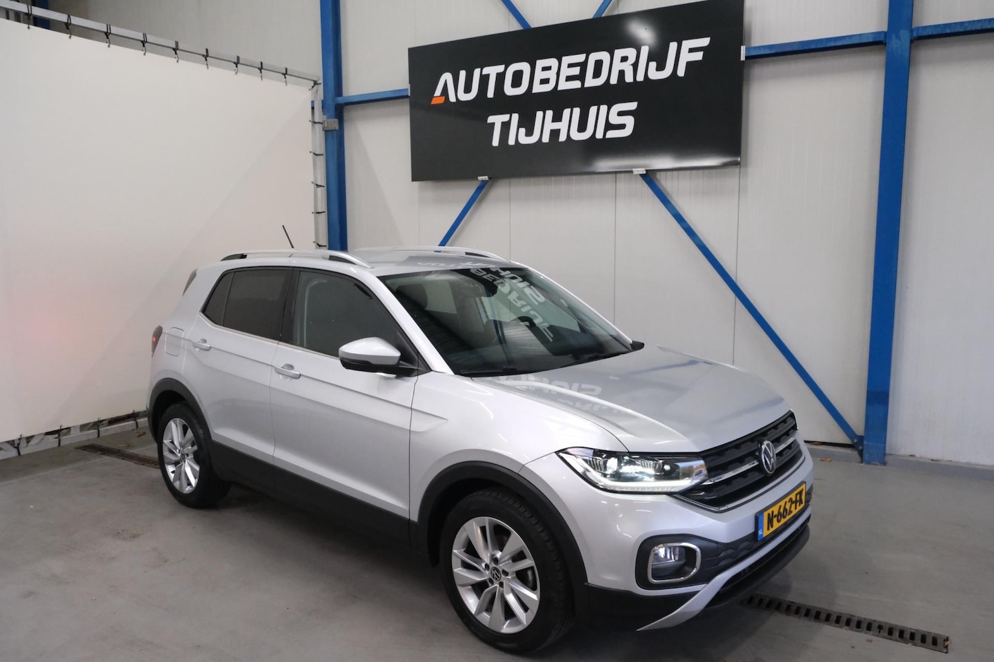 Volkswagen T-Cross - 1.0 TSI Style Automaat > Virtual display < N.A.P. Airco, Cruise, Navi, Camera, PDC, Stoelv - AutoWereld.nl