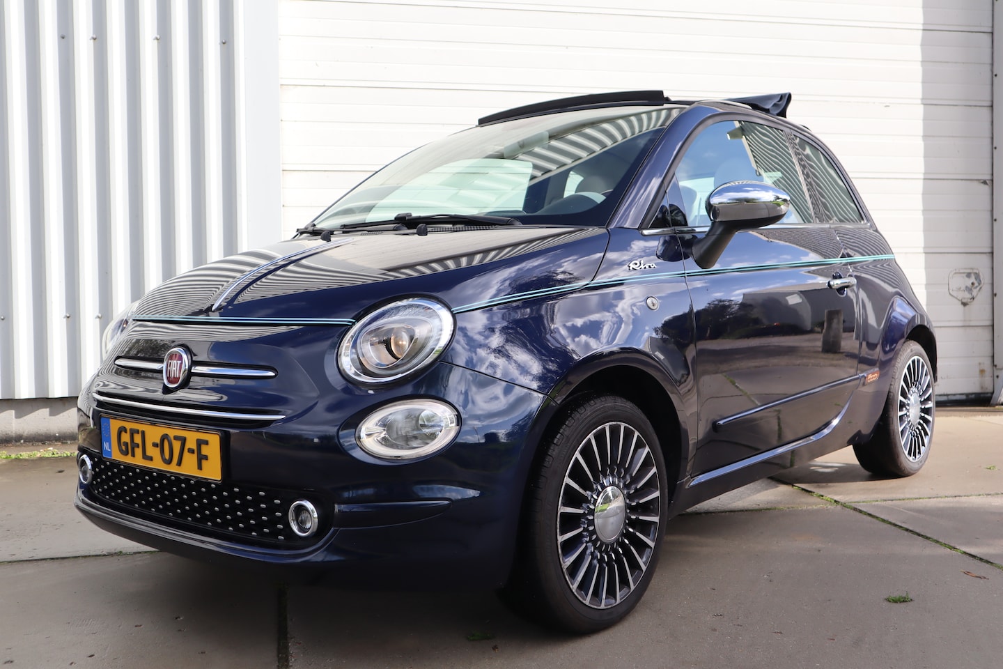 Fiat 500 C - 1.2 Lounge Riva Edition 1.2 69PK Lounge Cruise / Climate controle / Carplay - AutoWereld.nl