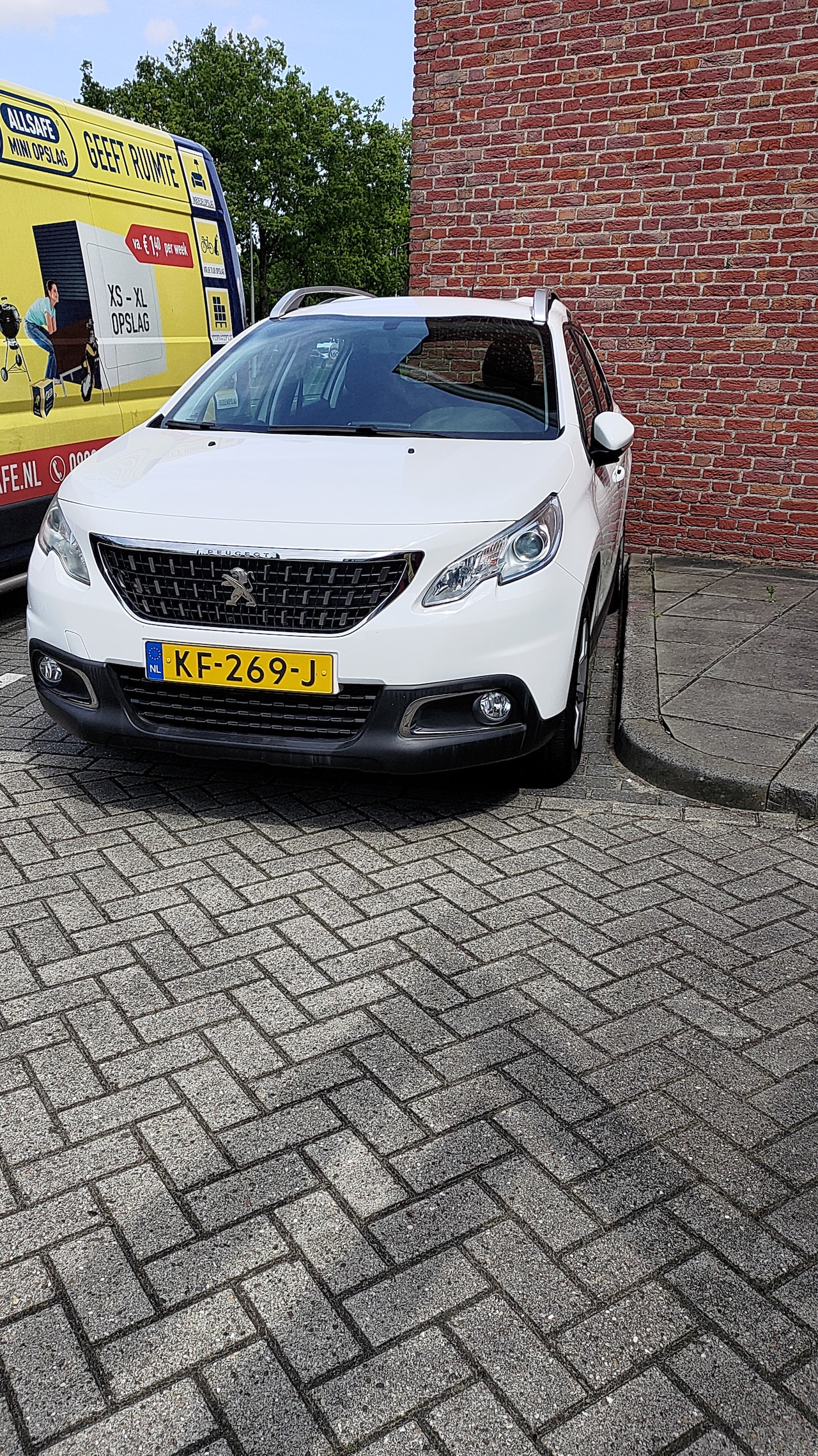 Peugeot 2008 - 1.2 PureTech Blue Lion - AutoWereld.nl